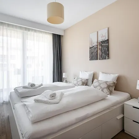 Corvex With Balcony Apartment Budapest