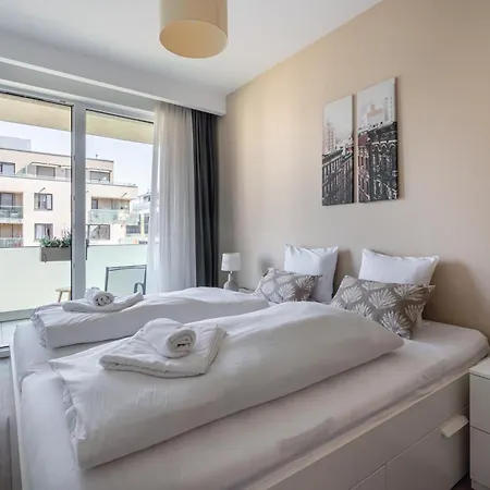 Apartment Corvex With Balcony Budapest