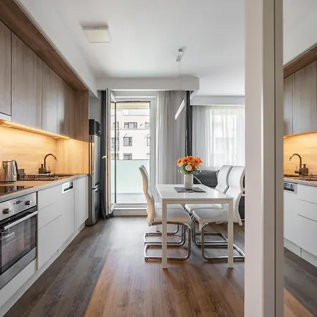 Corvex With Balcony Apartment *