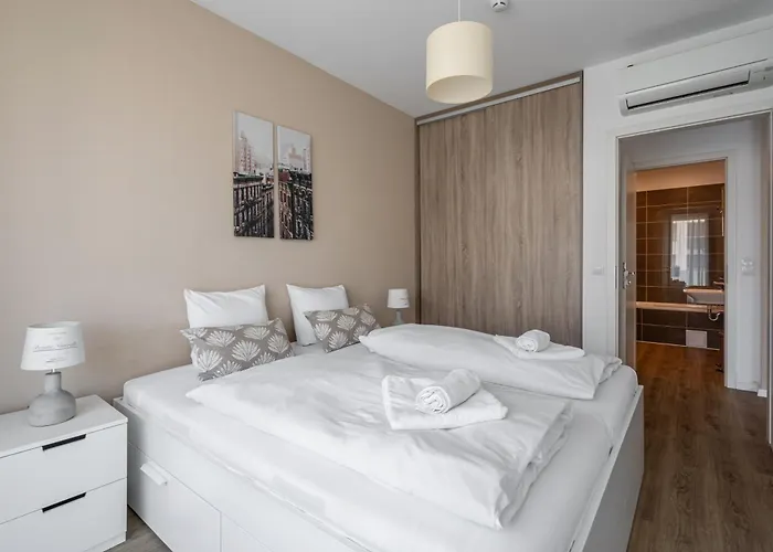 Apartment Corvex With Balcony