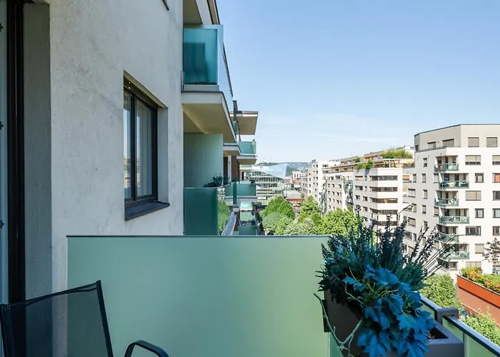 Corvex With Balcony