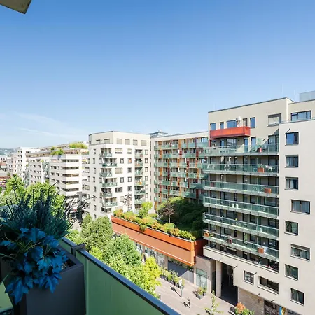 Corvex With Balcony * Budapest